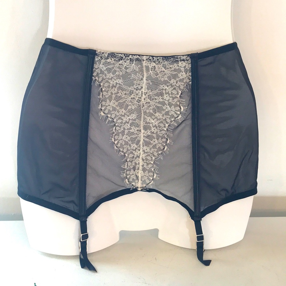 Peek-a-boo fishnet lace garter belt see through